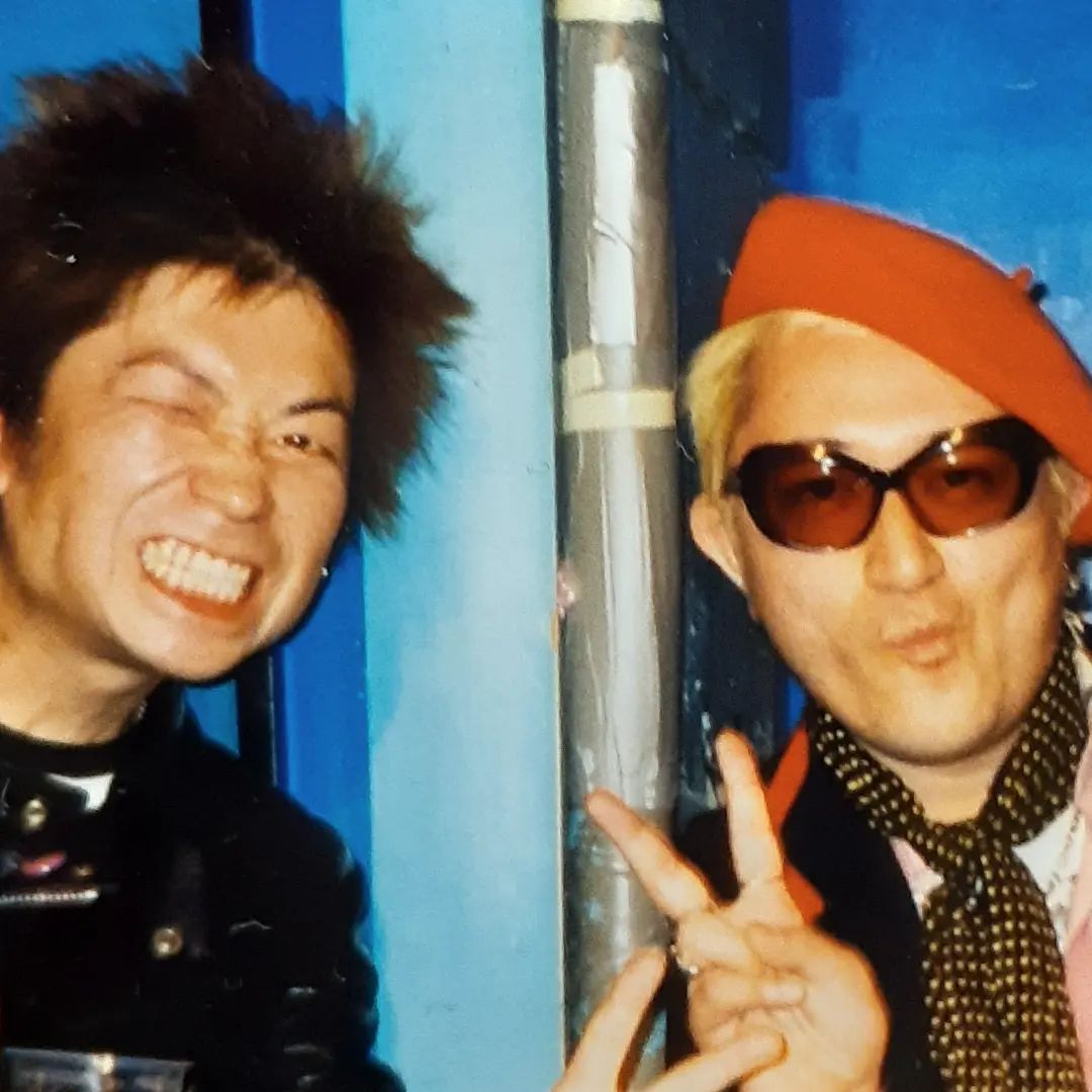 GIGOLO13_GENE's tweet photo. 【EFFE】
EDDIE
FOREVER
FOREVER
EDDIE
#EDDIEALCOHOL
#エドちゃん
#ホンコンナイフ
#THEHONGKONGKNIFE
#HONGKONGKNIFE
#THEVARIATIONS
#朝からクレイジー
#ゲンちゃん痩せてるね
#というコメントは不要 https://t.co/vIZLC3YyBu
