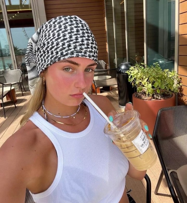 18Reaven's tweet photo. Lekker genieten van de zon 💯💯💯💯
#FinDommes #findomgoddess #findomgirl #findomqueen #findomBE #findomnl #findomslaaf #findom #goddess #meesteres #paypig #geldslaaf https://t.co/rGQksm16QC