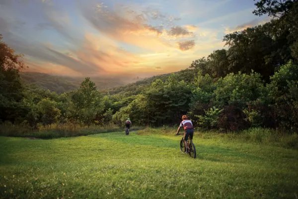 VisitIndiana's tweet photo. #VisitIndianaWeek ends 𝐓𝐎𝐌𝐎𝐑𝐑𝐎𝐖! 

You can win BIG prizes by checking-in on your Indiana State Nature Passport today or tomorrow! 😎 

𝐋𝐄𝐀𝐑𝐍 𝐌𝐎𝐑𝐄: https://t.co/61grE1a2HS

@INdnrnews @INDNRstateparks https://t.co/YqoB7ziLBI