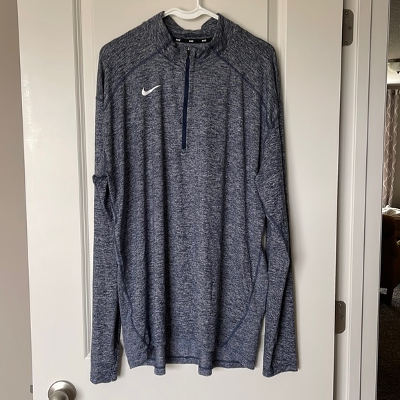 TreasuredStyle's tweet photo. So good I had to share! Check out all the items I'm loving on @Poshmarkapp #poshmark #fashion #style #shopmycloset #nike #karenkane #sage: https://t.co/n4G2zcri8A https://t.co/2OHeiOCL7s