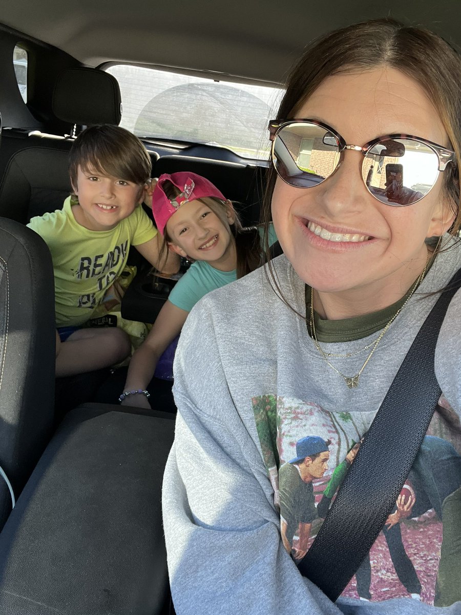 mrslittlekrista's tweet photo. Family is everything! Just missing Dad! #family #sunglasses #fowlerBINGO
@SassySimm @Alex2Inspire https://t.co/KIBlU0jO9q