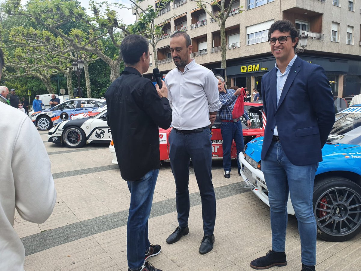 torrelavega_prc's tweet photo. 🏎️ Esta mañana hemos estado presentes en el reagrupamiento del Rallye Festival Hoznayo

😮 Una oportunidad para los torrelaveguenses de cerca de ver estas auténticas maravillas

💪 ¡Gracias a la organización por apostar por Torrelavega para una ocasión así y suerte a los pilotos! https://t.co/TjWX90brTY