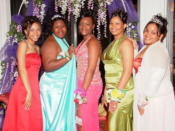 KimShineTV's tweet photo. Happy #Prom season to the high school kiddies! Prom was a great time. And if you’re going to college, the parties are even better there.
(Make sure y’all study first though. #GetGoodGrades😉) https://t.co/6301IaR5cD