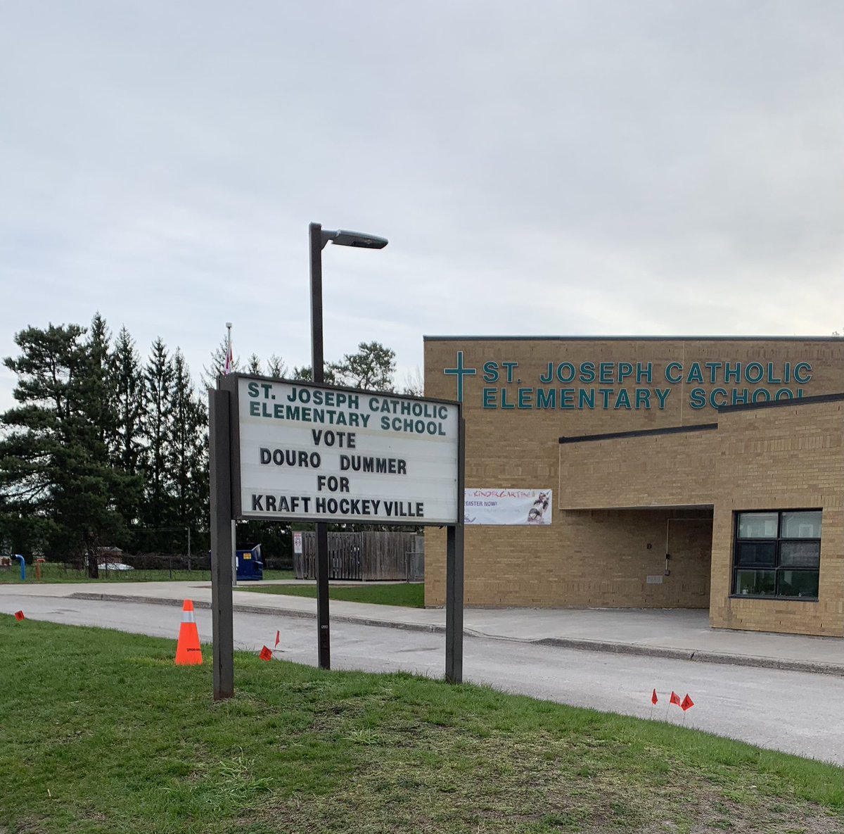 StJosephDouro's tweet photo. Well, the #KraftHockeyville 2022 vote starts today! We hope that Douro Dummer gets a whole bunch of votes! Throwing our support out there from @StJosephDouro Catholic Elementary School with our Jersey Day today!!! #GoDukesGo https://t.co/yLGMkN7CN0