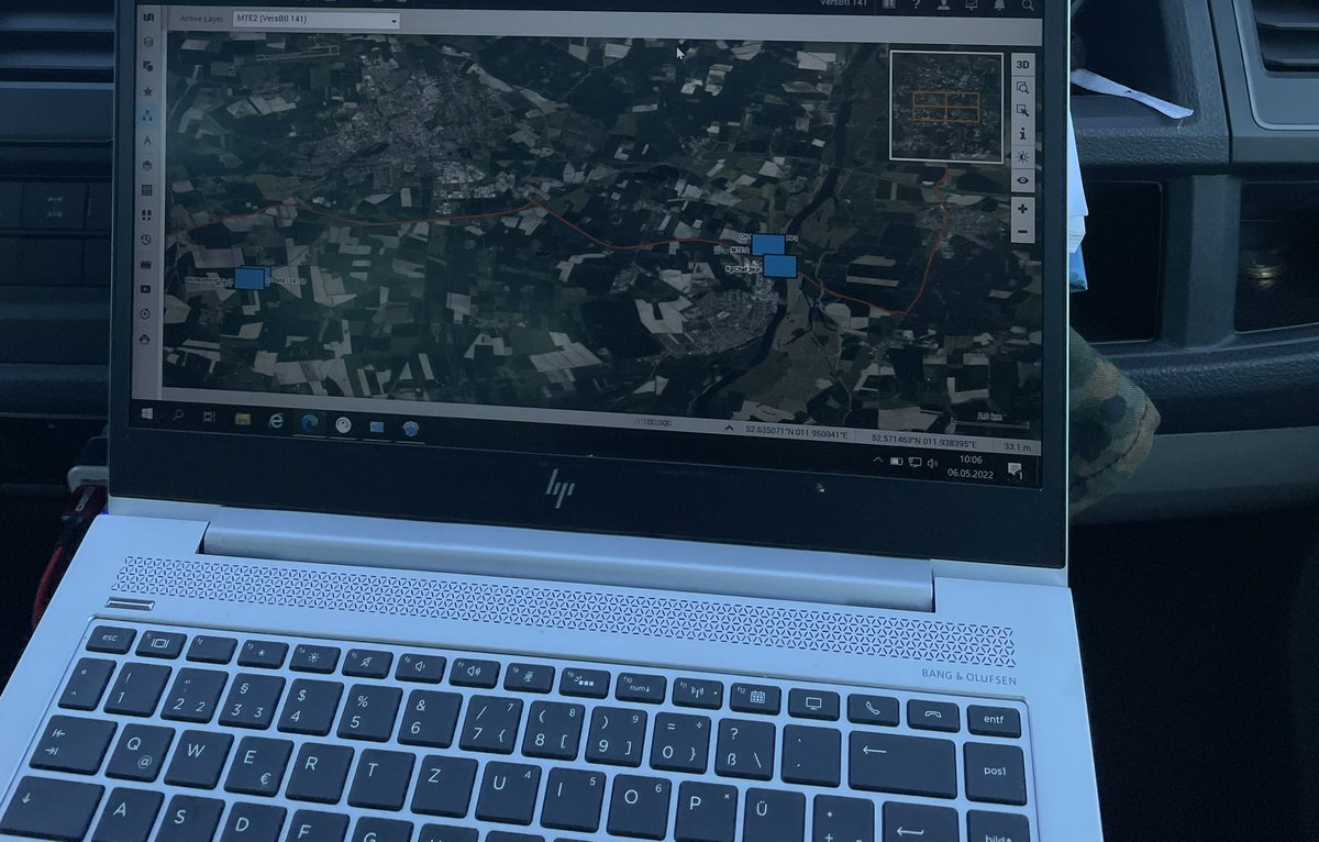 Rückmarsch in den Standort und das VersBtl 141 nutzt
das Führungssystem Sitaware mobil als Führungsmittel!
Blue Force Tracking funktioniert- Top! #VersBtl141
#Bundeswehr @Panzerdivision <a href="/Deutsches_Heer/">Heer</a> 
<a href="/BMVg_Bundeswehr/">Verteidigungsministerium</a>