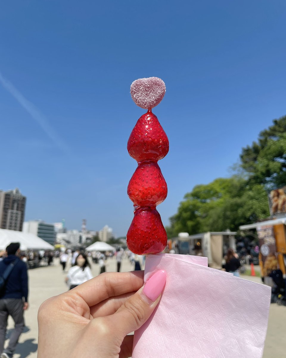 hitocyu0513's tweet photo. 2022/05/04𓈒𓂂𓂃◌𓈒𓐍
- ̗̀ 𝐒𝐎𝐔𝐋 𝐅𝐎𝐎𝐃 𝐉𝐀𝐌 ̖́-
5店舗目~Cafe infinity~🚚❤
ずっと行きたかったキッチンカー😍
もちろんいちご飴🍓🍓🍓💓
#SOULFOODJAM
#Cafeinfinity
#カフェインフィニティ https://t.co/5ZByFtbVD3