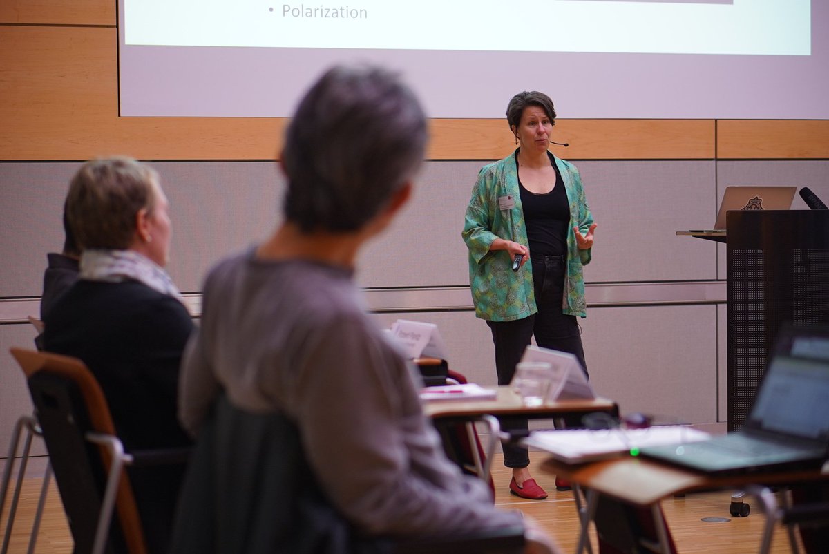 eggroup_lmu's tweet photo. Smart government narrows out citizen voices of dissent: @a_b_powell emphasized the importance of #social debates and Ido Erev sparked a discussion on the potential of gentle rule enforcement by #surveillance and its effects on #privacy. #KnowledgeAndSpace https://t.co/cXkxkMsg2c