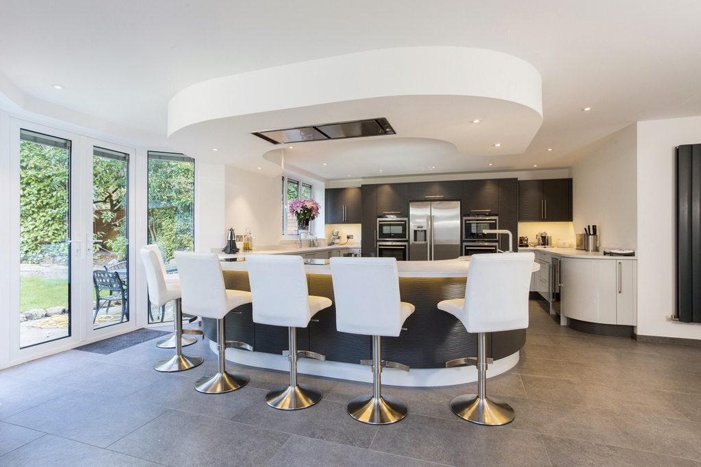 c_ckitchens's tweet image. A black and white scheme is always a sophisticated choice for a kitchen, whether traditional or modern, monochrome is a palette that works for all spaces. ⁠

#kitchen #kitchencolours #monochrome
⁠