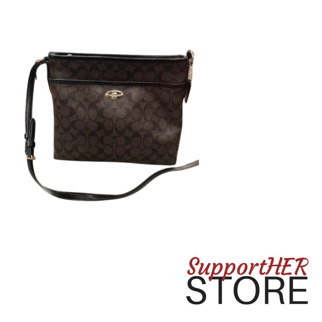 DFSOttawa's tweet photo. Summer = crossbody bag season, right?

Head to the #SupportHER store to check out this #Coach beauty and so many more! https://t.co/FNXbafzHWX

#FashionFriday #SupportHER #ShopForYOU #NewToYou #Shop613 https://t.co/w7CpzsU5Bz
