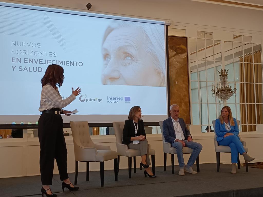 farmaciahun's tweet photo. En la jornada "Nuevos Horizontes en envejecimiento y Salud" @mitesarobe ha participado en una mesa redonda sobre prevención de la #iatrogenia farmacológica, un serio problema que afecta a nuestros mayores. #EnvejecimientoSaludable #NavarreinEurope @CTPPOctefa #APTITUDE #OPTIMAGE https://t.co/GRQPcmuLrQ