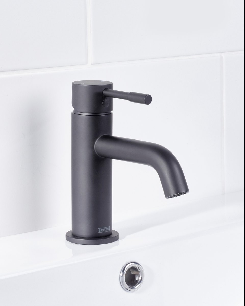 ⚫ Looking to update the look of your bathroom? Introducing our brand-new Mila range, available in both a classic chrome or a contemporary black finish with options for basin and bath. Available now at merchants and retailers nationwide: bit.ly/3xNIqa2
