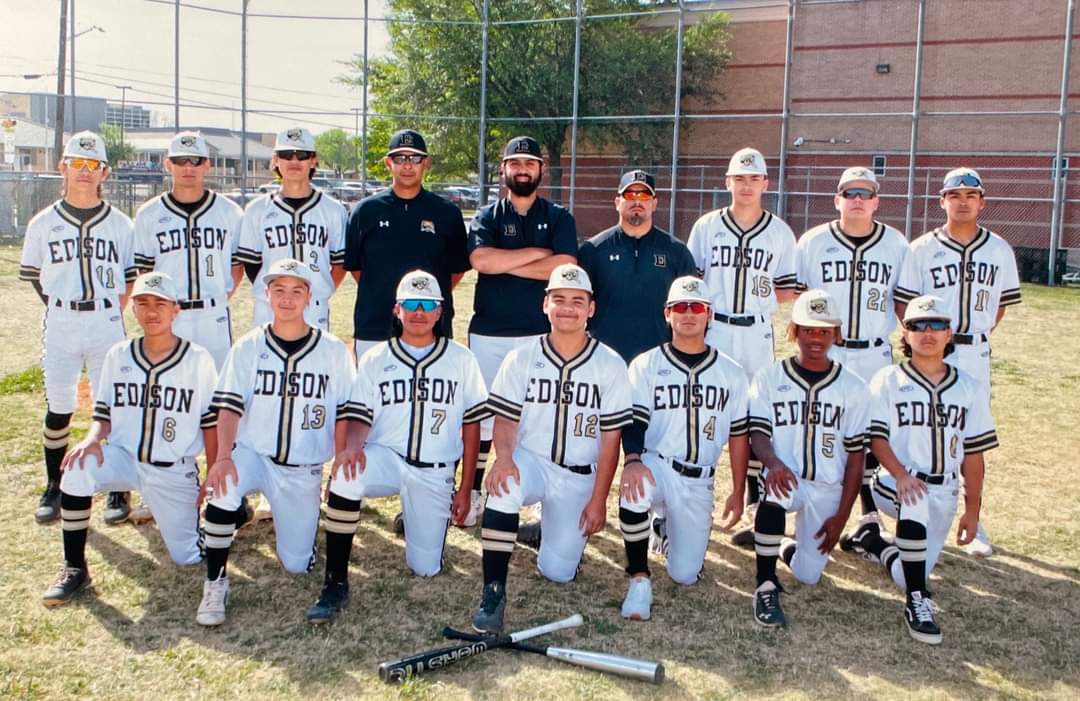 leevols_cte's tweet photo. Congratulations to Edison High School, for qualifying to the UIL state baseball playoffs! Edison, 14-8 for the season, will meet Eagle Pass Winn, 16-1 overall, in a best of 3 playoff series starting Friday at 5 p.m. at the SAISD Sports Complex. @SAEdisonBaseba1 @SAISDAthletics https://t.co/0DprZviYMy