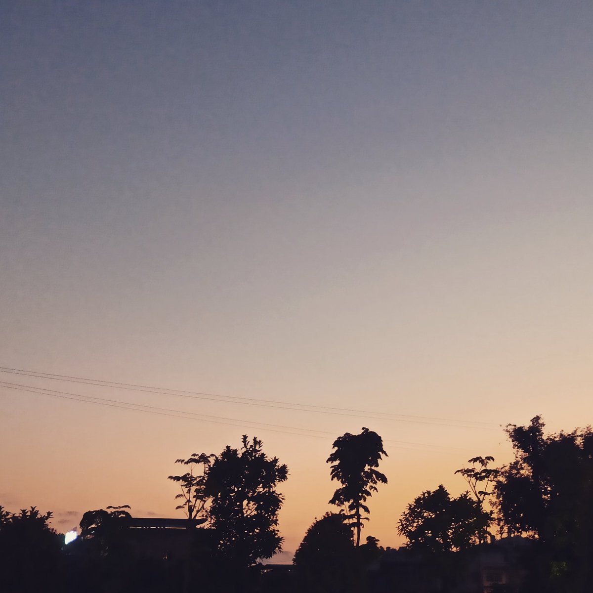 GapGayy's tweet photo. #leavin' https://t.co/TBYPh7Hjze
