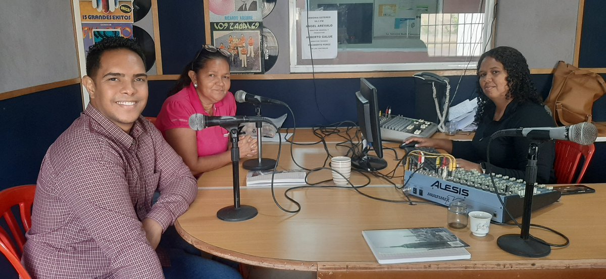 Sanfcopropone's tweet image. Ayer, 5 de mayo, #LaGentePropone visitó la emisora Armonía Estéreo y tuvo una entrevista en el programa: Frenellin con las comunidades. 

Se habló sobre los objetivos del proyecto y, se invitó a los ciudadanos a #Proponer a favor de sus comunidades. 

#SomosCESAP
#LaGentePropone