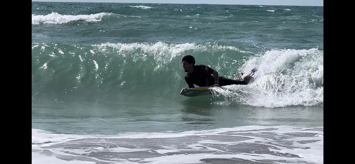 AriousNaji's tweet photo. #bodyboard #style #smallwave @AriousNaji https://t.co/GZVoBx9yZN