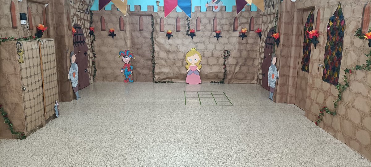 CeipBreton's tweet photo. Espectacular "Proyecto Medieval" de nuestro alumnado de 4 años. Cada día, viajan a la Edad Media y disfrutan de múltiples aventuras. Nos encanta verles vestidos de caballeros y doncellas... #elbretónmolamogollón #proyectazo https://t.co/Ce3ifulj82