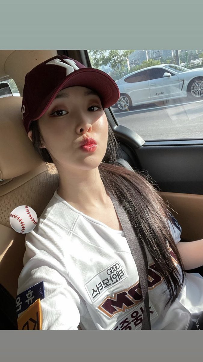 TurkeyYuju's tweet photo. 220506 | Yuju Instagram Story Güncellemesi. https://t.co/zJm4gFT1UT