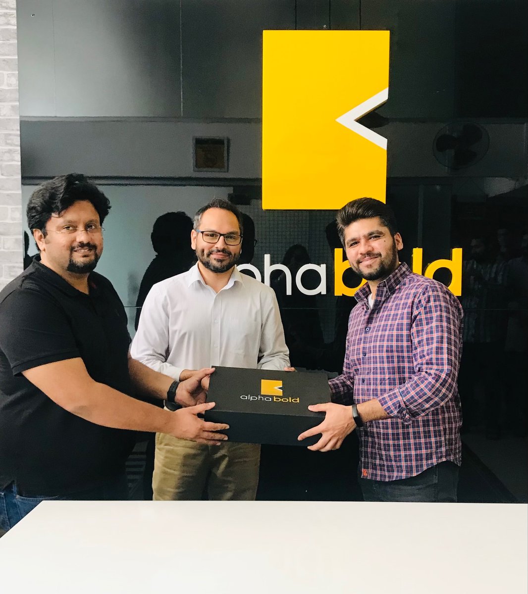 AlphaboldInc's tweet photo. #Congratulations Muhammad Shahzeb, Tilal Bin Yousaf, Humayun Tayyib, and Ahmad Alauddin for receiving the 3 Years of Service Award! 🥳
It’s been three years since you guys joined #AlphaBOLD, and each year, you guys raised the bar by delivering more than expectations. https://t.co/bjnUfqpy5e