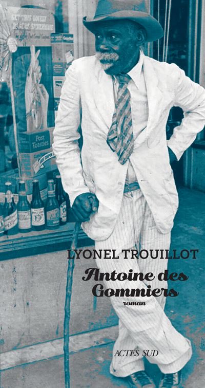 atlan_dechaines's tweet photo. URGENT
Le grand écrivain Lyonel Trouillot, qui a préfacé et porté « Nouvelles du peyi lòk », est de passage en France. 
Nous cherchons une librairie pour accueillir une rencontre avec lui le mardi 24 mai au soir, sur Paris ou la petite couronne.
Retweeter c’est déjà nous aider.🙏 https://t.co/tyobDfYSAF