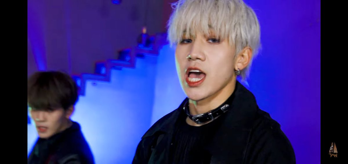 changsunshine99's tweet photo. His name is Lee Changsun and he's on fire 🔥

@tan__official_ #TAN #toallnationa #monstax #shootout #leechangsun #changsun #kpop #dancingidol #dancingdol #탄 #이창선 #창선 https://t.co/2KFYpnwC4h