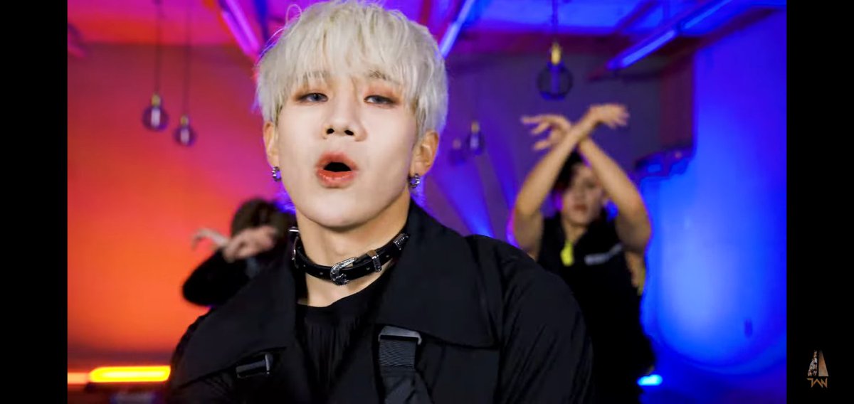 changsunshine99's tweet photo. His name is Lee Changsun and he's on fire 🔥

@tan__official_ #TAN #toallnationa #monstax #shootout #leechangsun #changsun #kpop #dancingidol #dancingdol #탄 #이창선 #창선 https://t.co/2KFYpnwC4h