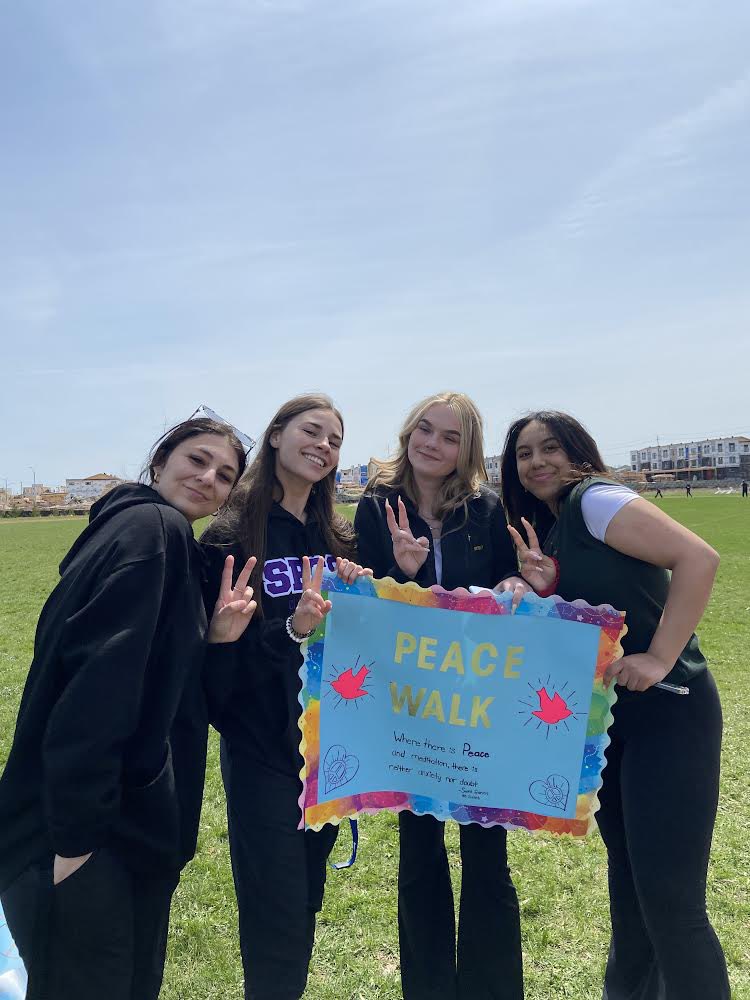 BBBargoon's tweet photo. Peace walk 2022 @SMCDSB_PET @SMCDSB #WFPSMC22 https://t.co/7Hurv2nasO