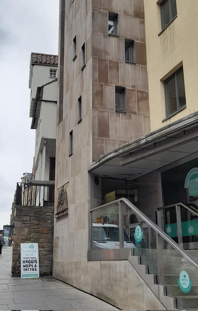 jmcquatdmws's tweet photo. Great to be in Edinburgh today attending the launch of the @SVWAlliance along with other @TheDMWS colleague's @ksmartdmws. The #SVWA will work across Scotland bringing together 20 funded partners to provide support to veterans, serving personnel and families.  #workingtogether https://t.co/nWlaO2HCii