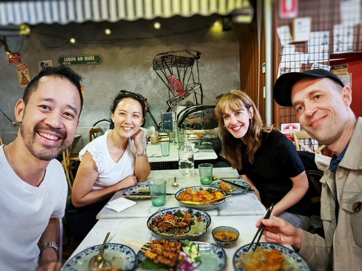 stevechong's tweet photo. No kidding: My wife &amp; I were deep in conversation with our friends @SayersMark &amp; Trudi about the global bridge of East &amp; West only afterwards realising our dish was called "KFC rendang curry" #kfc #propheticmeal #eastmeetswest @RICEmovement https://t.co/Hnx89uRxN8