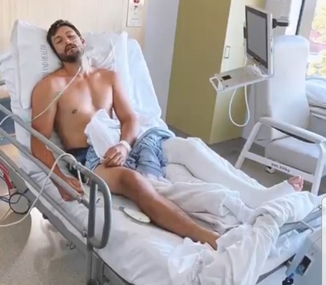 tylerdachad's tweet photo. @AngelicAllyCat It was not fun at all but I got a free bar of Titanium out of it so I can't complain 😂 but I am almost recovered fully thank you ☺️ https://t.co/FIqnrWawUX