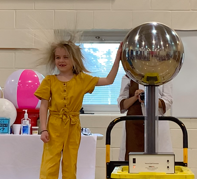 SH67Science's tweet photo. We had a fantastic time with our Visiting Scientist! Thank-you @Spiritof67LF! @LakeForestSD67 #sheridanshines #findingjoy67 https://t.co/r7f0i341dL
