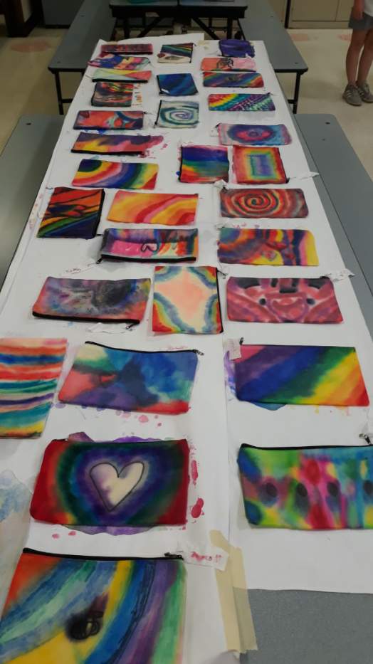 Chalk Face Paint, Mothers Days Projects, and Tie Dye fun at Lockmar Elementary. #AfterschoolWorks #BAS321