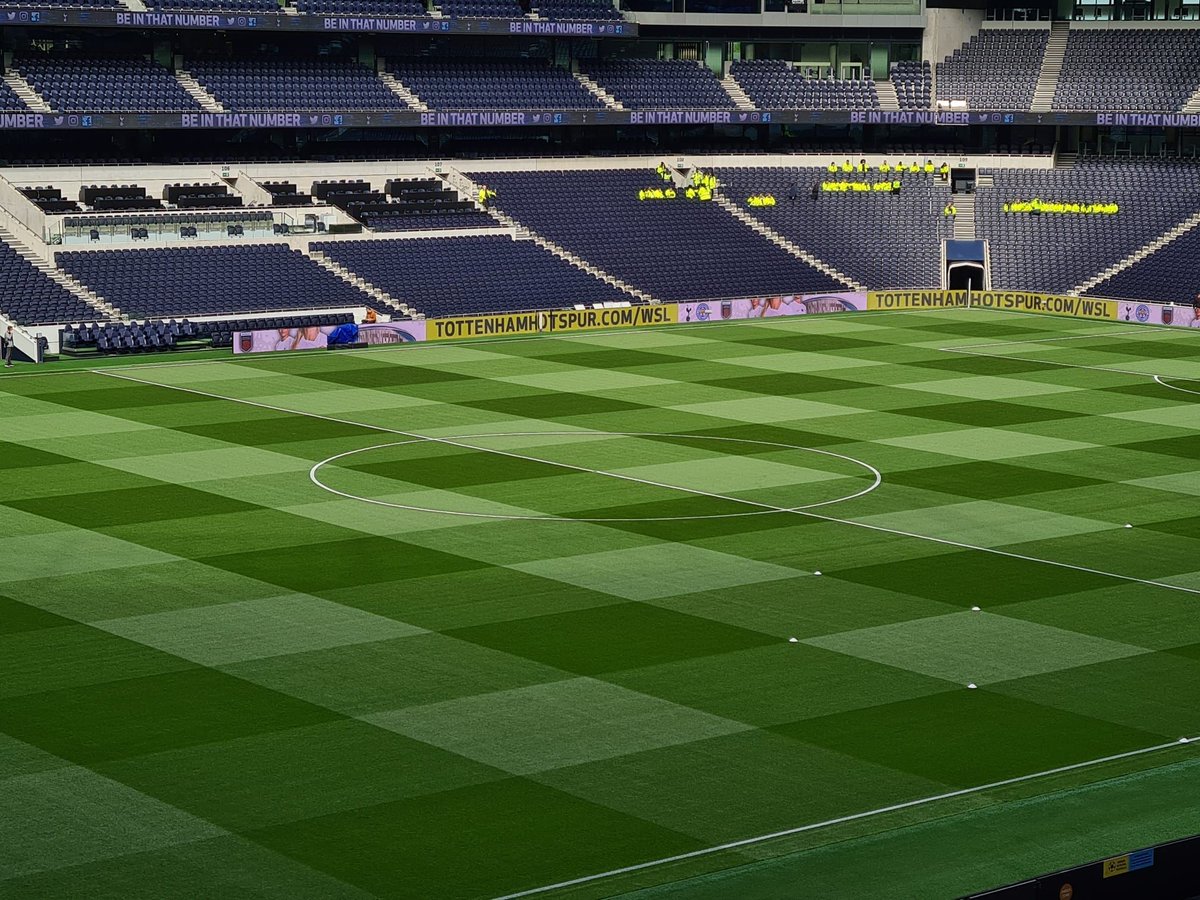 GrassMaster1989's tweet photo. A well-deserved honor for our friends @SpursOfficial and our #PlayMaster system - Congratulations on being awarded @premierleague Grounds Team of the Season 2021/22 🏆 To @DarrenBaldwin40, @WayneBilling and all his team, thank you for your trust! ❤️👏🏟️ #hybridgrass https://t.co/Q2hudRfU8o