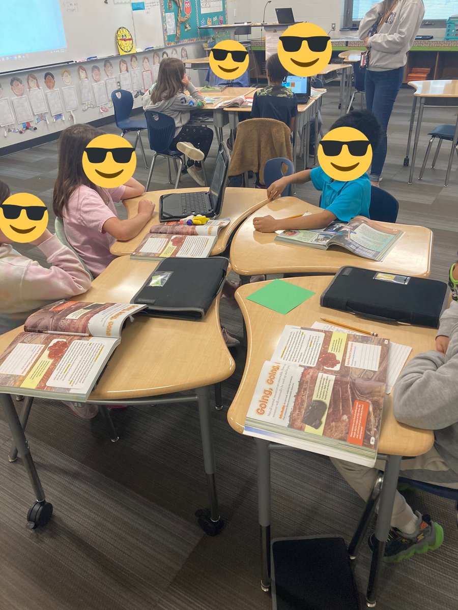 CalebCAllen's tweet image. Students using the World Cafè protocol to discuss Renewal and Nonrenewable resources 

There’s power when students can formulate knowledge and understanding together through meaningful discussion #edchat #educoach #LeadChangeEd