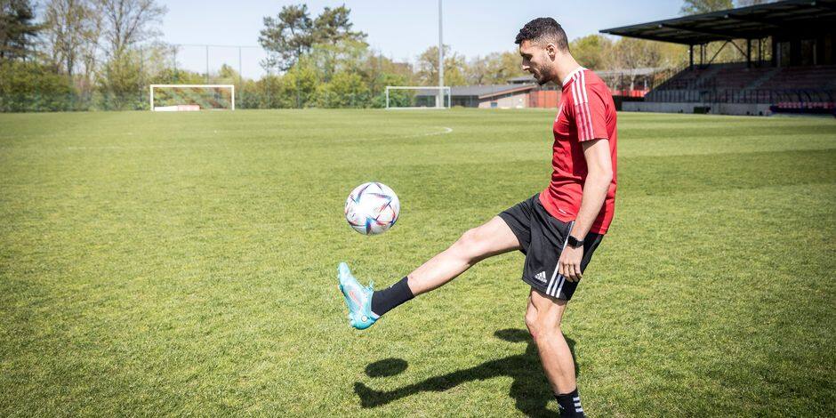 lessportsplus's tweet photo. Amallah a testé pour nous le ballon du Mondial: “Pourquoi pas mettre un coup franc à Courtois” https://t.co/8OQcGLu1Wc https://t.co/r2XNFiW6cO