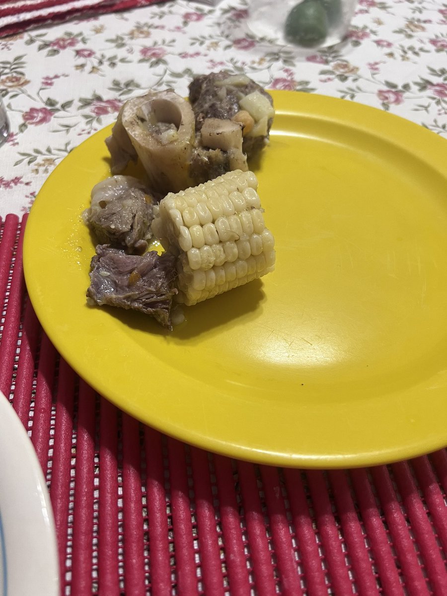 MatamorosGuridi's tweet photo. A comer… #CaldodeOlla by #GregoriaCordero https://t.co/D777AWGNdO