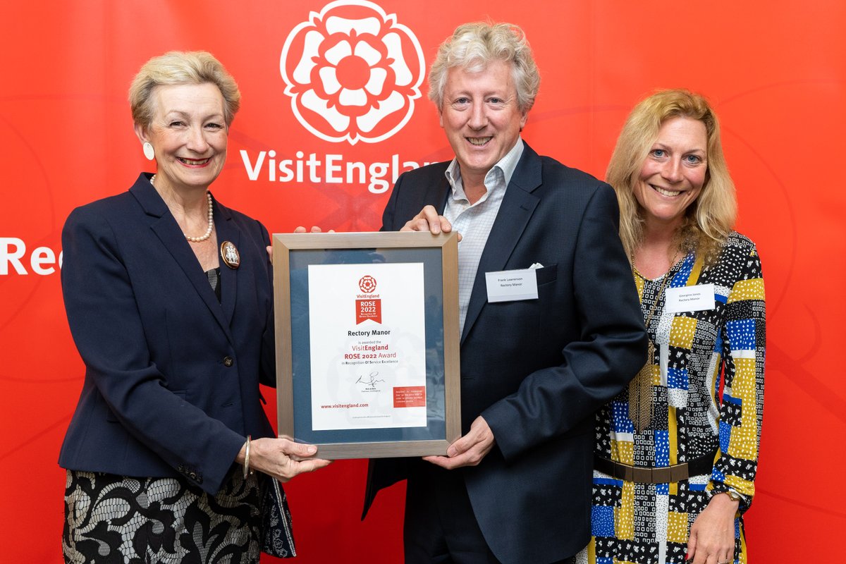 Wow honoured! Just won VisitEngland’s Rose Award for Service Excellence – so proud. 😂Thank you for all your support and looking forward to seeing you soon.