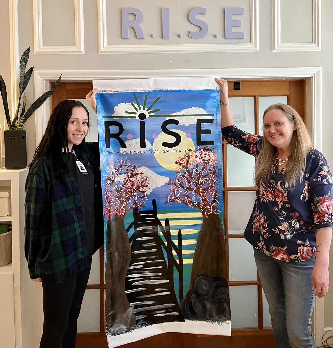 RISE_Advocacy's tweet photo. Be on the lookout for R.I.S.E.'s Art Reach Festival of Banner's submission in downtown Mt. Pleasant! Some of our talented staff members helped to create this beautiful piece of art!

#togetherwerise #riseup https://t.co/ihvWW6V1AA
