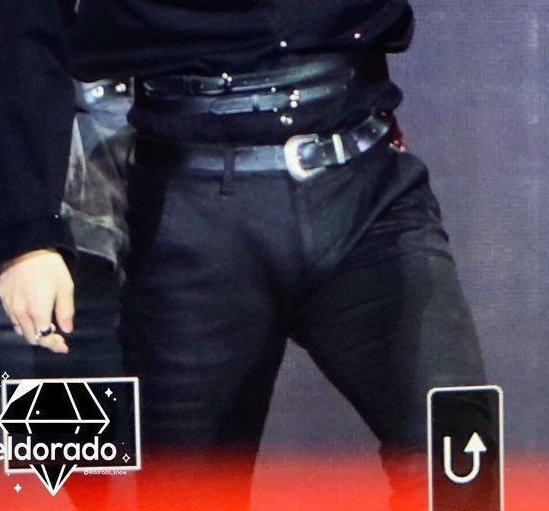 ً (@minh0sthighs) on Twitter photo 