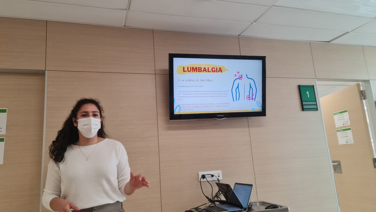 nsanchezruano's tweet photo. Dra. Lorena Amarilla en espai Docent Residents I Tutors #capborrell @CAPSBEsq @UDMAFICclinic ens ha presentat una sessió molt interessant sobre Lumbàlgia. 👏👏 https://t.co/qZ5k9EhCBP