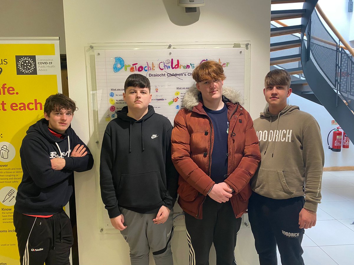VirCollege's tweet photo. *Drama Trip*
@VirCollege 5th &amp; 6th yr Drama students went on a trip to the @Draiocht_Blanch theatre to see Birdboy.🎭🎦🐦
A wonderful physical performance which the students thoroughly enjoyed.👏👏
After a long couple of years of no live performances it was great to get back! https://t.co/MbbJrLMZ2n