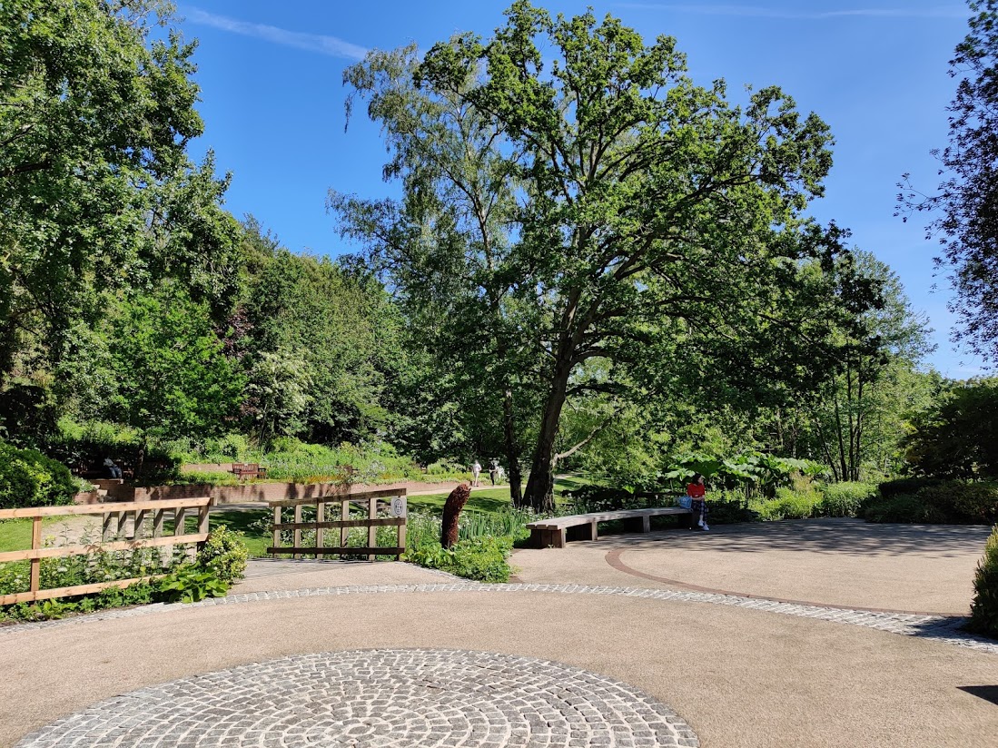 Sustainable Soton (@sustainable_uos) on Twitter photo Tomorrow is #SOTSEF at <a href="/unisouthampton/">University of Southampton</a>. Get involved with biodiversity 🦋🐝 by downloading the <a href="/inaturalist/">iNaturalist</a> app for free and logging any plant and animal species that you find. Every species found helps us to understand more about our species on campus! Tomorrow is #SOTSEF at <a href="/unisouthampton/">University of Southampton</a>. Get involved with biodiversity 🦋🐝 by downloading the <a href="/inaturalist/">iNaturalist</a> app for free and logging any plant and animal species that you find. Every species found helps us to understand more about our species on campus!