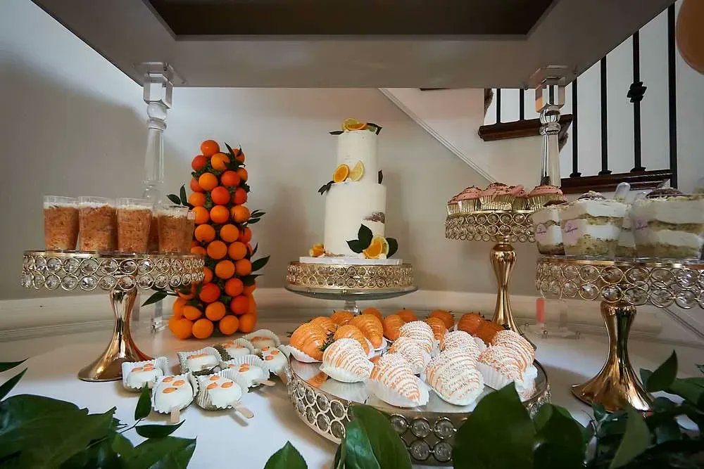 catchmyparty's tweet photo. Take a look at this sweet orange-themed baby shower! The cake is gorgeous! https://t.co/ppBCNWDJZJ #catchmyparty #partyideas #babyshower #oranges #rusticbabyshower https://t.co/W8rgc8gb1R