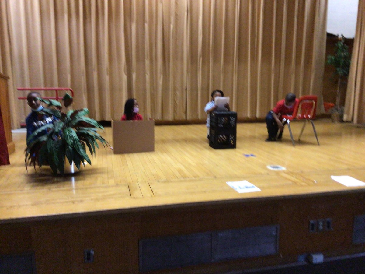 Mr. Young tweet media