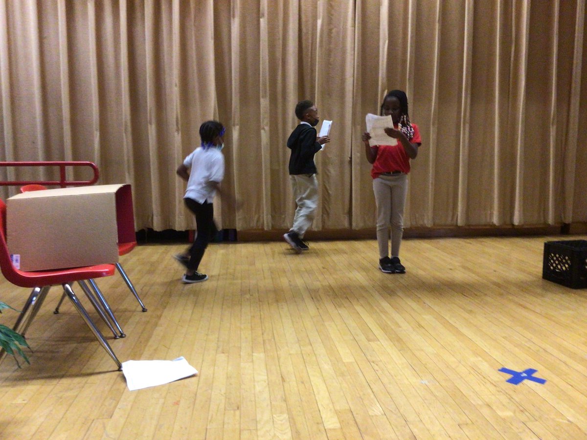 Mr. Young tweet media