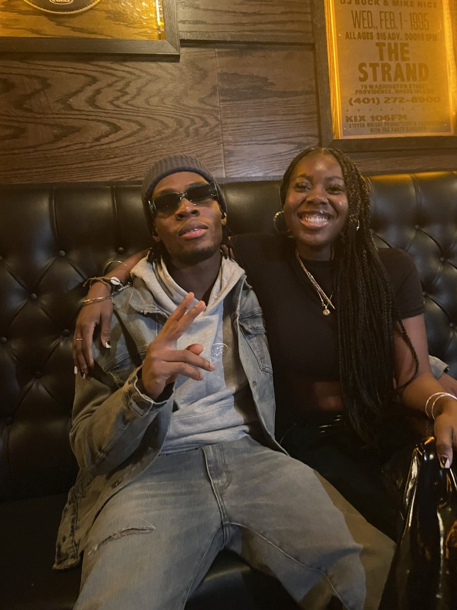 justdoitkam's tweet photo. Still feels unreal!! I’m so happy I got to meet you 🥹 Thank you for a GREAT night! 🤍🐐 https://t.co/Ul0vvPum93