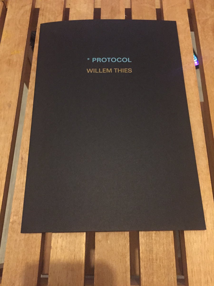 willemthies's tweet photo. Bibliofiele uitgave! Gedicht * Protocol. Gezet uit de Bembo, gedrukt op Zerkall &amp; Gmund. Geschept papier, in kartonnen omslag in Go To Hell Black. Conforme prijs: 15 e. Stuur PM bij interesse. Zou mooi geschenk zijn voor ware liefhebber van poëzie &amp; typografie, taal (der engelen) https://t.co/TWAYIh54Yb