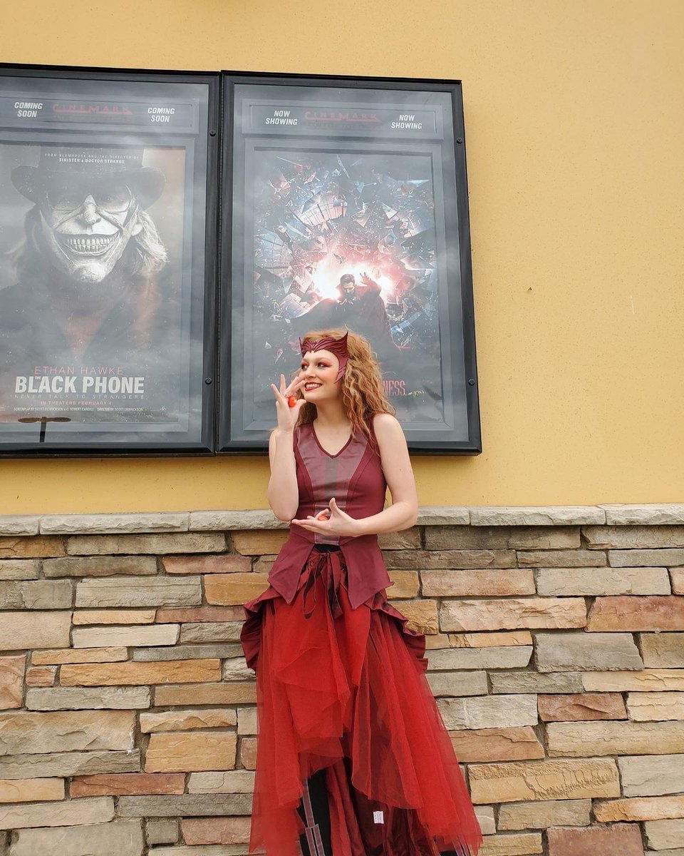 ___omalley___'s tweet photo. Absolutely loved this movie ❤️‍🔥😍🖤❤️#multiverseofmadness #ScarletWitch #marvel https://t.co/CxY2Ofgz9q