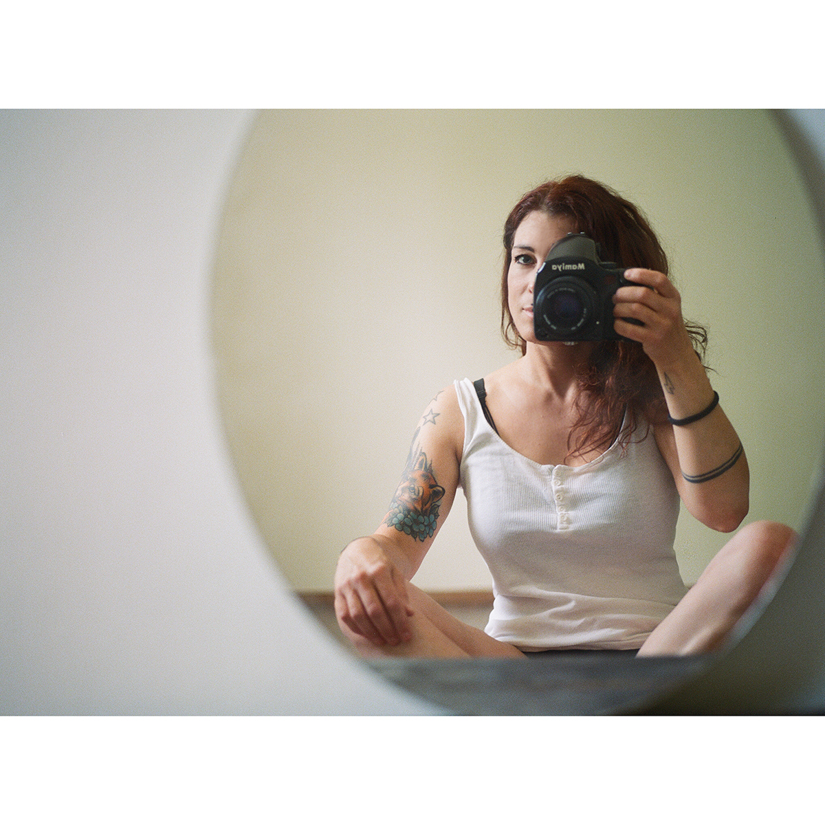 KodakProFilmBiz's tweet photo. #photographersonfilm
Self-Portraits of 📷Siegrid Cain
https://t.co/W0chmZBss2
https://t.co/PakHDvgKXk
🎞️120 Kodak Professional Portra 400
#salzburg #sheshootsfilm #salzburgphotographer #selfportrait #selfieonfilm #siegridcain #analoguetimes #kodakprofessional #portra400 https://t.co/gX82xAXrAo