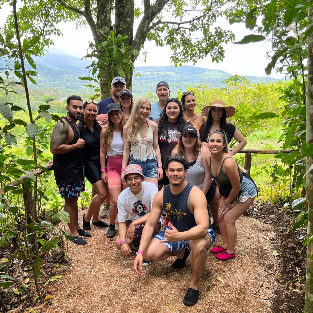 Eclipse_Market's tweet photo. Pura Vida Costa Rica!🇨🇷Last weekend our team got to step away for some much needed R&amp;R! We're so grateful for the opportunities were given and even more so for the people around us. Where to next? 

#costarica #r&amp;r #timeoff #relax #puravida #fun #travel #companytrip https://t.co/tfRbDuP6Mr