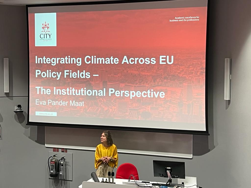 Eva Pander Maat tweet media